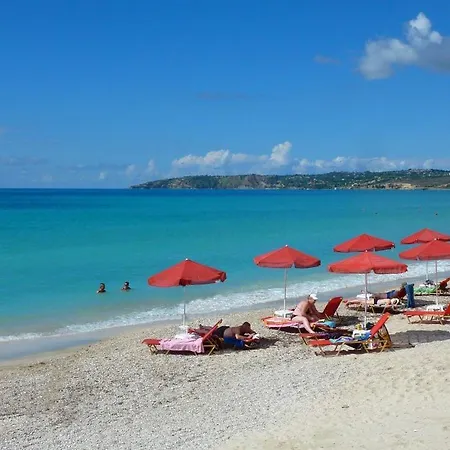 Villa Lourdata Sleeps 4 *