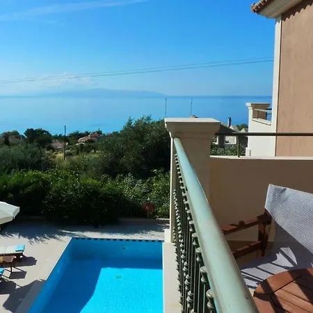 Villa Lourdata Sleeps 4