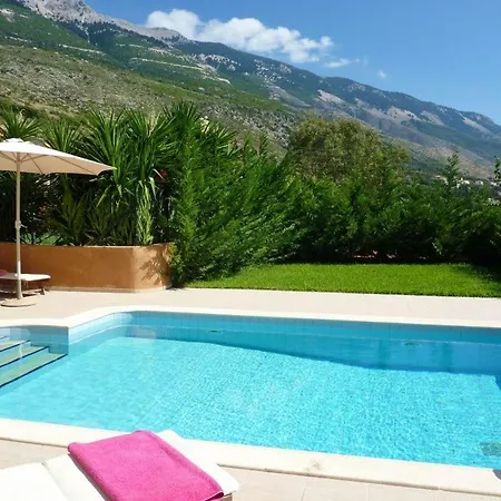 Lourdata Sleeps 4 Villa Lourdata (Kefalonia)
